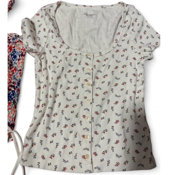 Old navy tops bundle - Picture 2 of 5